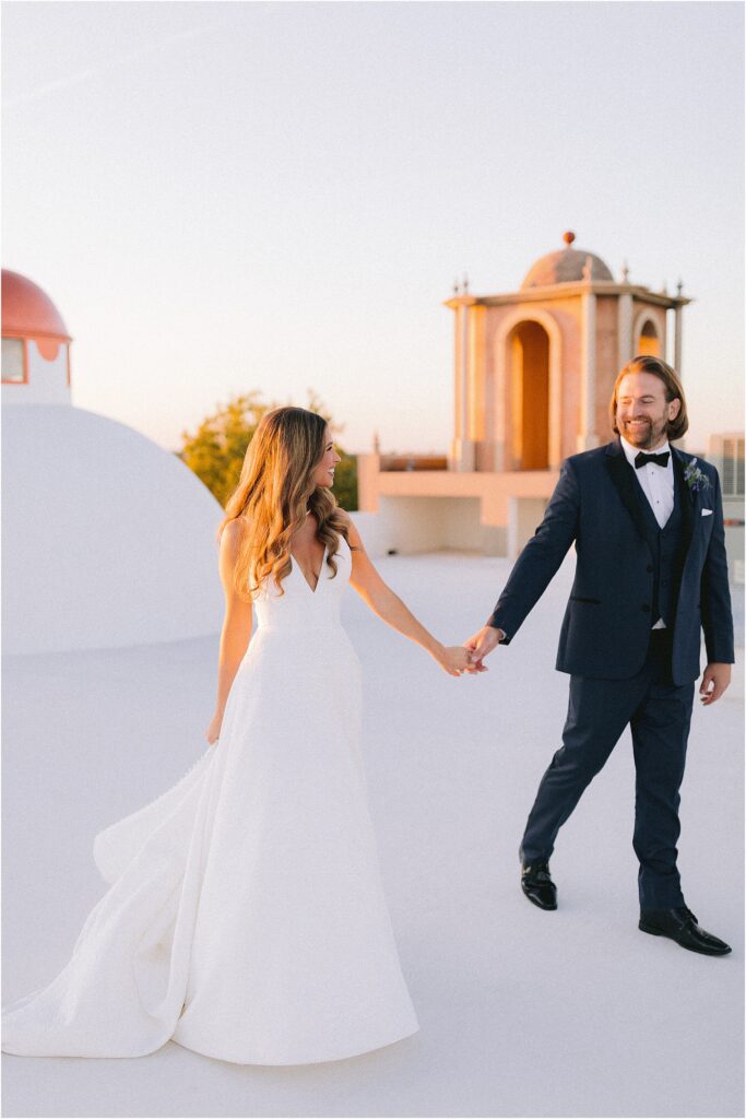 rooftop sunset bride and groom portrait at stoney ridge villa in fort worth Texas