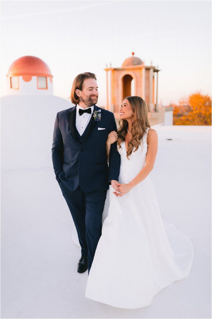 rooftop sunset bride and groom portrait at stoney ridge villa in fort worth Texas