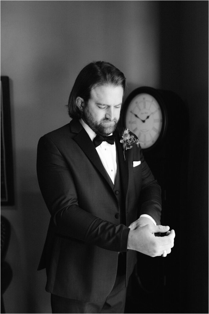 groom getting ready at stoney ridge villa in fort worth texas